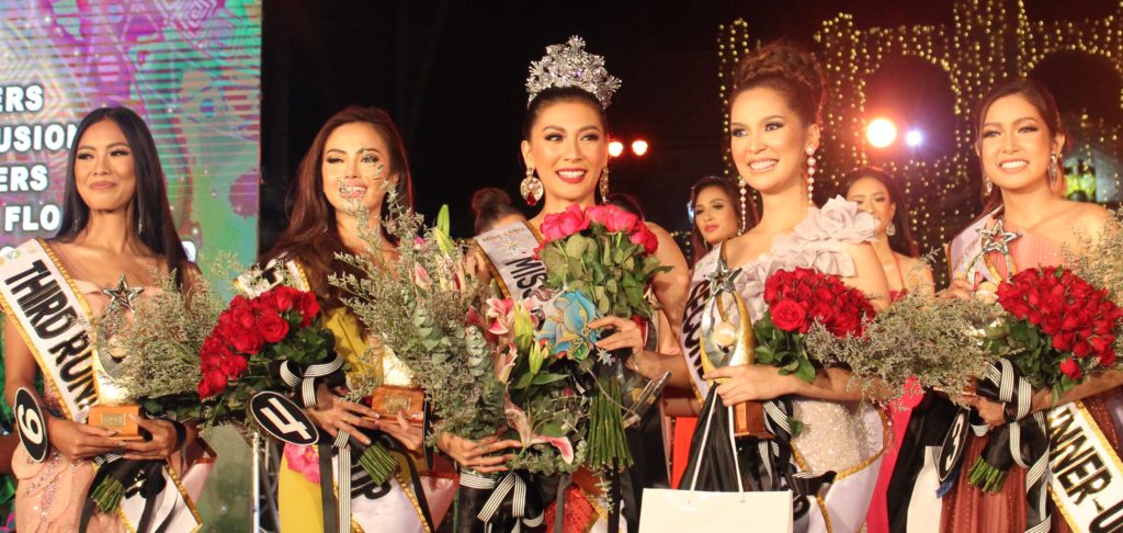 MISS CEBU QUINCENTENNIAL WINNERS. Gabriella Mai Carballo (center) wins the crown for the Miss Cebu Quincentennial. She holds court with the other winners in this photo. | Vhenna Marie Mantilla and Jewil Anne Tabiolo