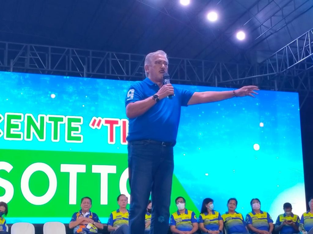 BOPK-Tito Sotto rally draws thousands of supporters.Senate President Vicente "Tito" Sotto III, who is running for vice president of the country, says being endorsed by the BOPK is a big help for his campaign. | Delta Dyrecka Letigio