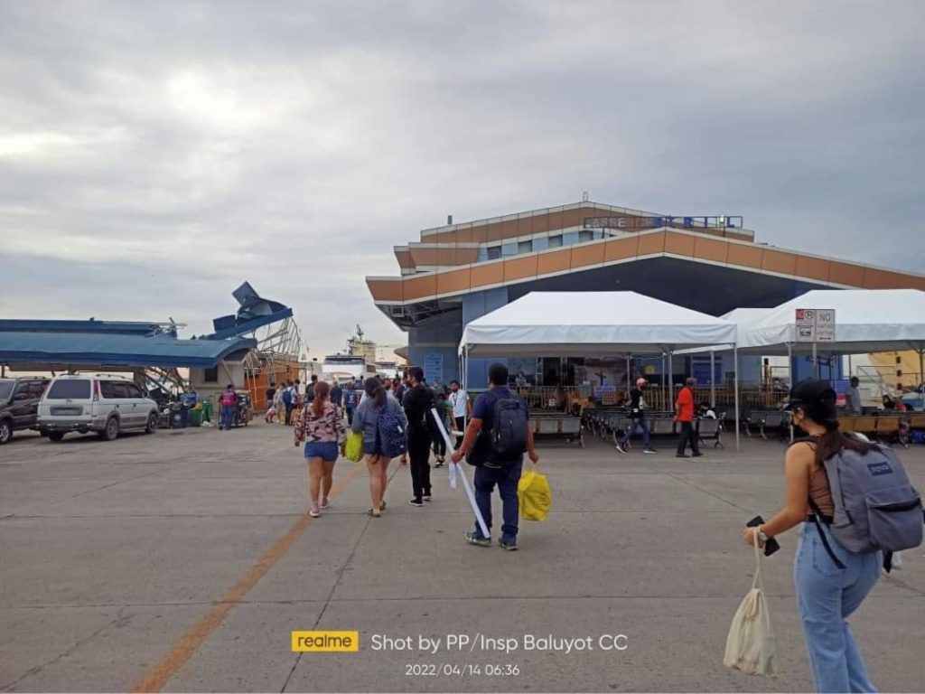 Thousands of passengers flock to Cebu ports for Semana Santa