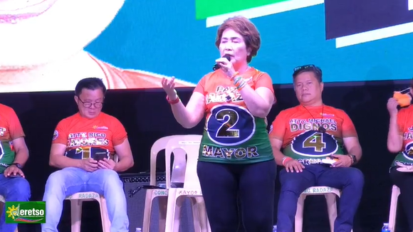 Rep. Paz Radaza of Team Deretso promises her supporters that she will bring good governance to city hall if she will be elected as mayor of the city. | Futch Anthony Inso