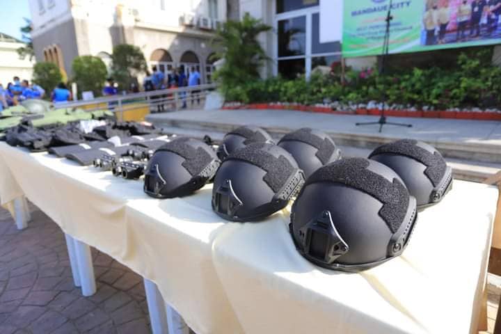The Special Weapons and Tactics (SWAT) team of Mandaue City has been given protective equipment like ballistic helmets, night vision googles, and bomb suits by the Mandaue City government. | Mary Rose Sagarino