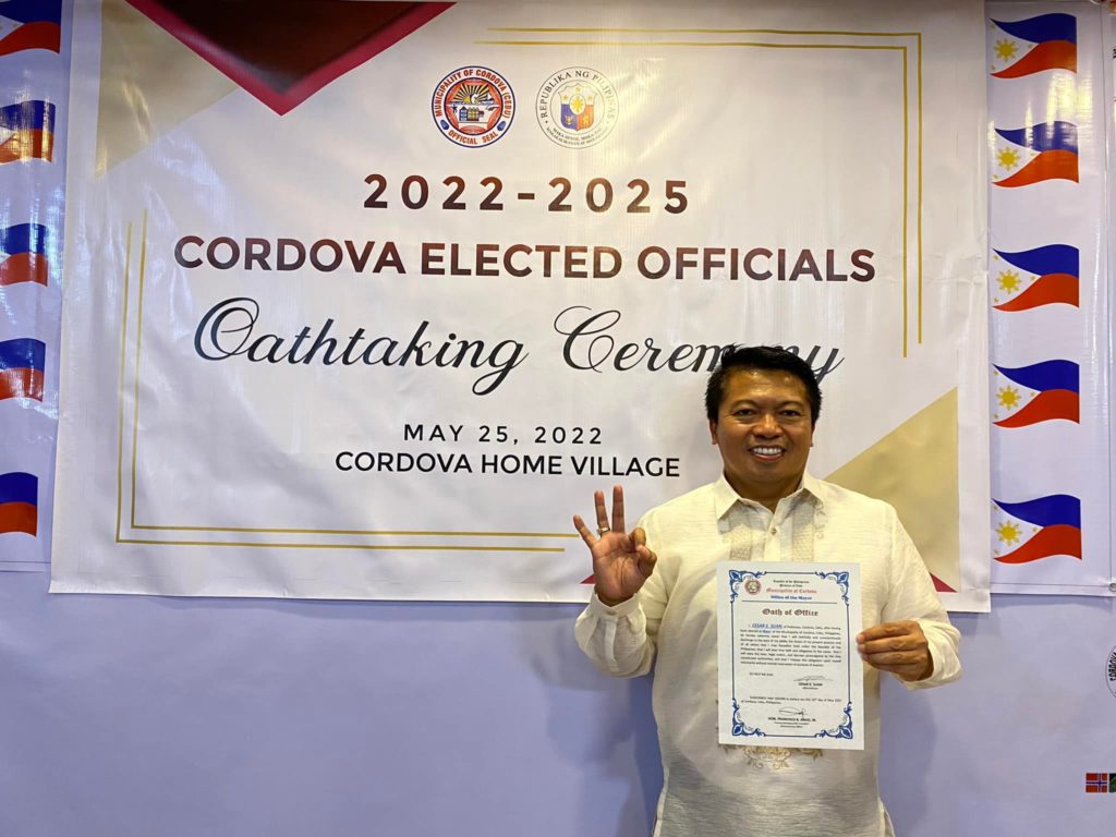 Cordova’s new mayor sworn into office