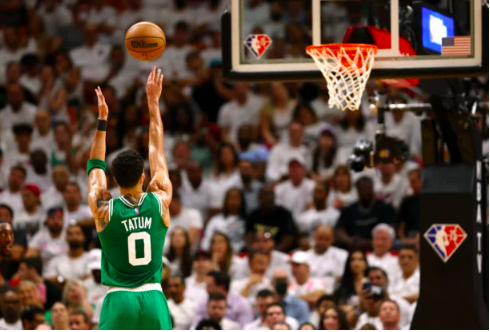 Jayson Tatum of the Boston Celtics shoots a free throw during the second quarter against the Miami Heat in Game Two of the 2022 NBA Playoffs Eastern Conference Finals at FTX Arena on May 19, 2022 in Miami, Florida. (Getty Images via AFP)