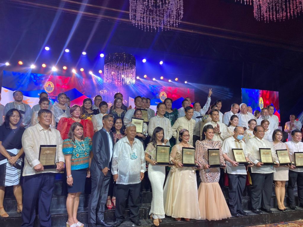 Photo of the awardees for story:Cebu City Government honors individuals, institutions behind its success