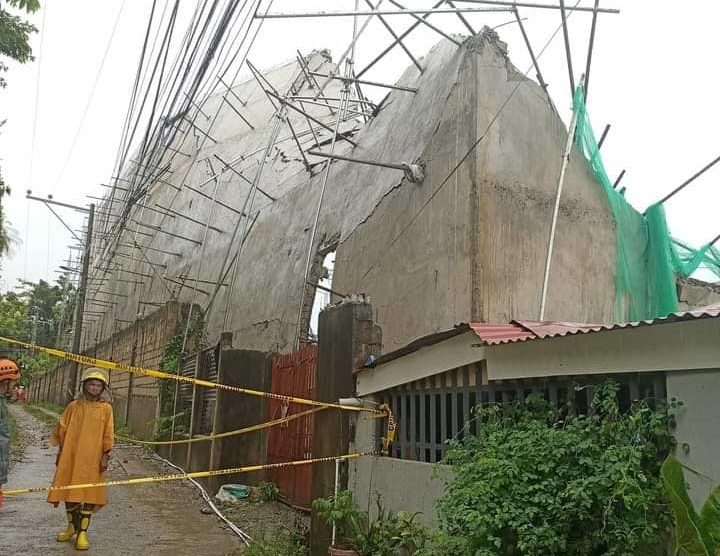 warehouse collapse