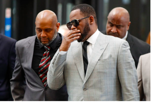 In this file photo taken on June 6, 2019, singer R. Kelly arrives for a court hearing at the Leighton Criminal Court Building in Chicago. – A US federal judge on June 29, 2022 was set to sentence disgraced R&B singer R. Kelly nearly a year after he was convicted of leading a decades-long effort to recruit and trap teenagers and women for sex. Image: AFP/Kamil Krzaczynski