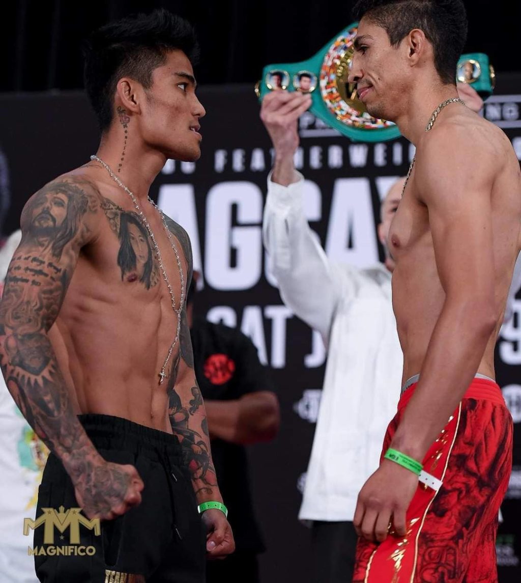 Mark Magsayo (left) and Rey Vargas (right) engage on a staredown during the weigh-in for their world title duel tomorrow. | Screen grab from Showtime Boxing's live streaming.
