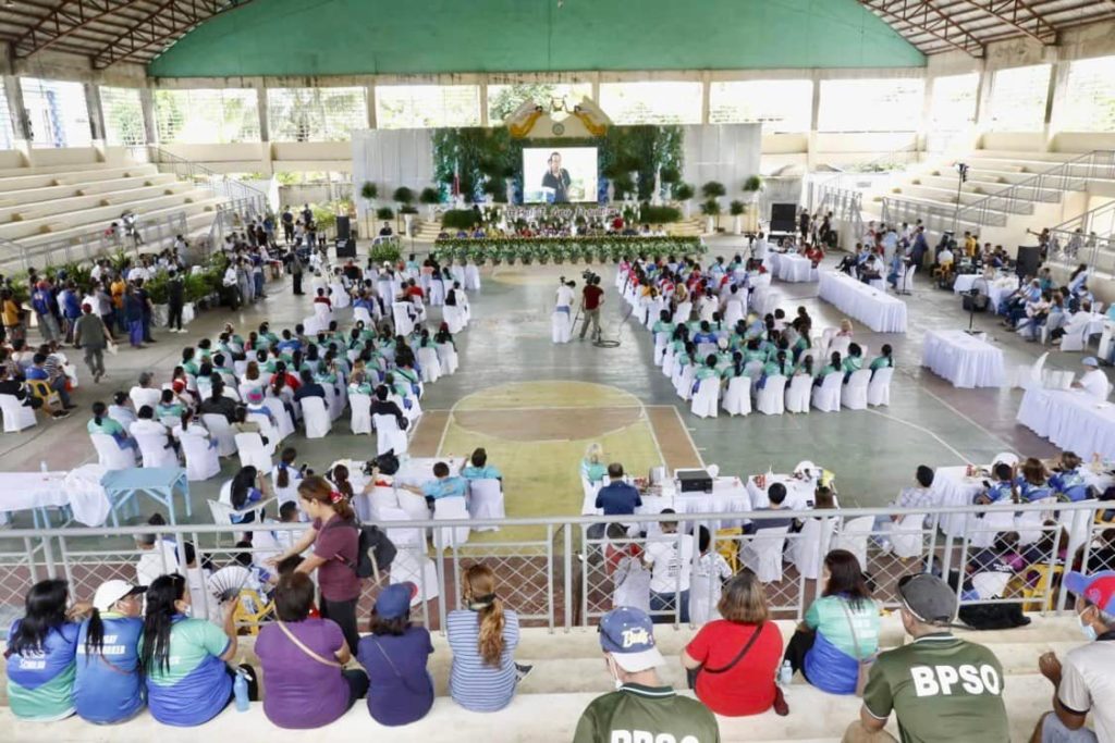 Barangay frontliners in Cebu province to receive P2k in financial incentives