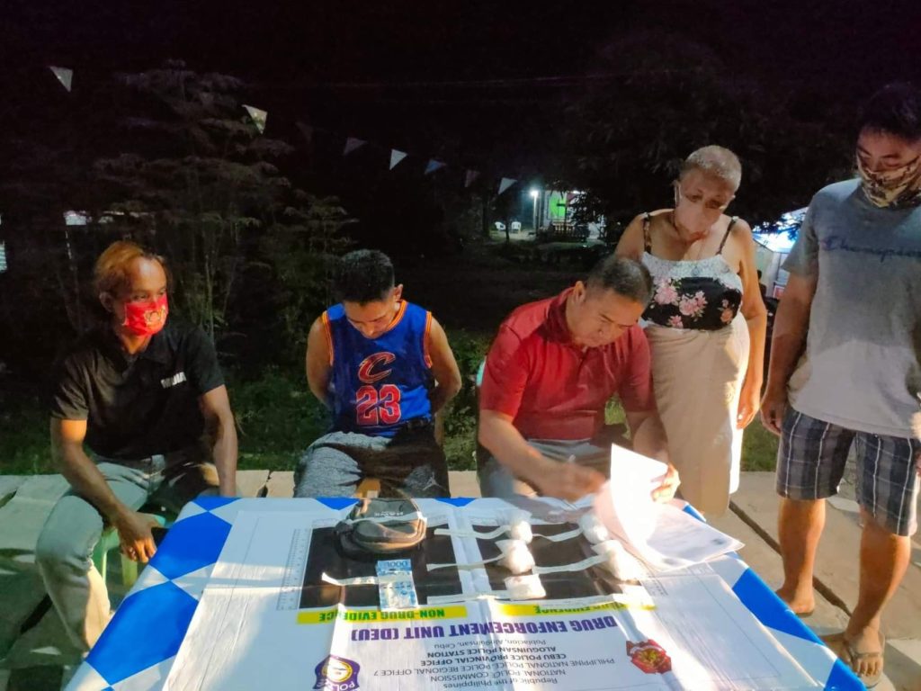 PRO-7 chief: P15.7M drugs seized in 2 days in C. Visayas. In photo, a man was arrested with P2.7 million worth of illegal drugs in Barangay Bonbon, Aloguinsan on Friday, July 22. | Aloguinsan PS