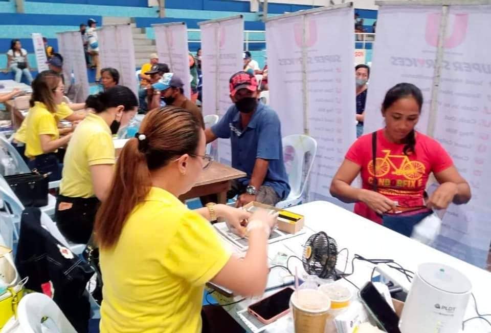 Farmers and fisherfolks in Cebu Province receive their fuel discount cards during the distribution in Argao town in southern Cebu. | Contributed photo