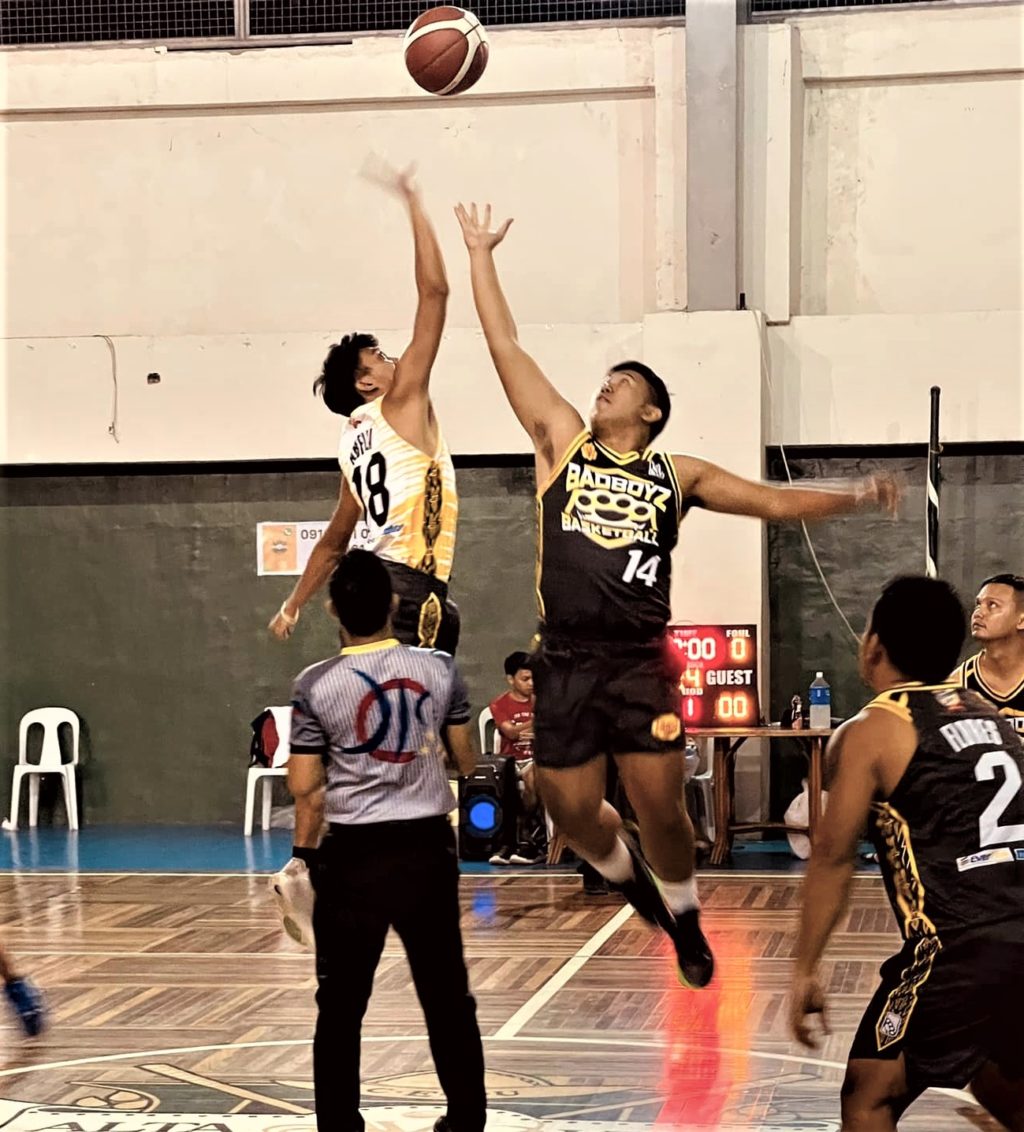 Sharks, Vipers, Pandas win. Players from Panthers (light) and Vipers (dark) goes for a rebound in the tip off of their Badboyz Basketball Club (BBC) Season 12 at the Alta Vista Country Club sports complex last Saturday. | Photo from BBC Facebook page