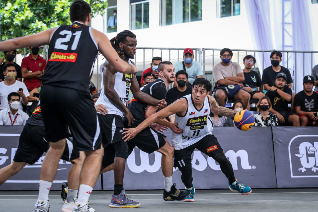 Mac Tallo of Cebu Chooks drives the ball past Saitama's defense during their game in Pool B in the 2022 Chooks-to-Go Pilipinas 3x3 International Quest on September 16, 2022. | Photo from Chooks-to-Go
