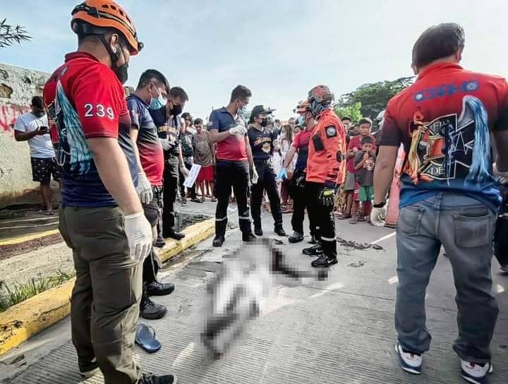 Man found dead in Mantuyong sidewalk drainage; heart attack eyed as cause