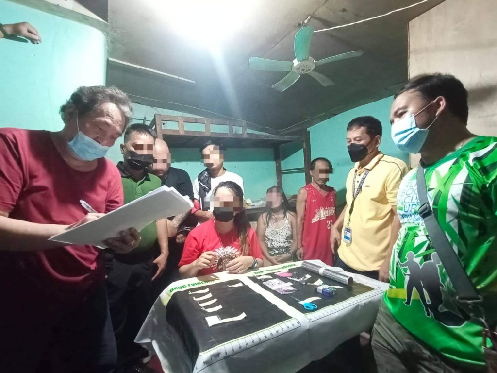 PDEA-7 agents shut down two suspected drug dens in Cebu City, Bohol