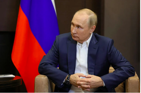 FILE PHOTO: Russian President Vladimir Putin attends a meeting with his Belarusian counterpart Alexander Lukashenko in Sochi, Russia September 26, 2022. Sputnik/Gavriil Grigorov/Pool via REUTERS
