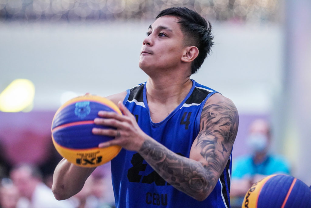 Mac Tallo of Cebu Chooks is second in the shooutout competition of the 2022 Chooks-to-Go FIBA 3×3 World Tour Cebu Masters at the SM Seaside City Cebu on Sunday, October 2, 2022. | Chooks-to-Go