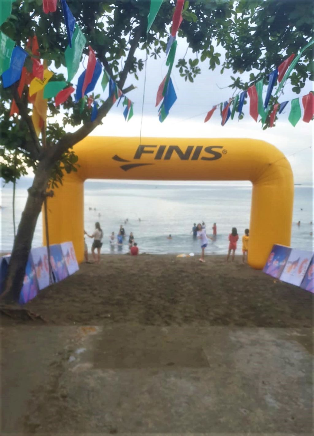 This is the swim start area of the Talisay City Aquathlon. | Photo from Roland Remolino via Glendale Rosal
