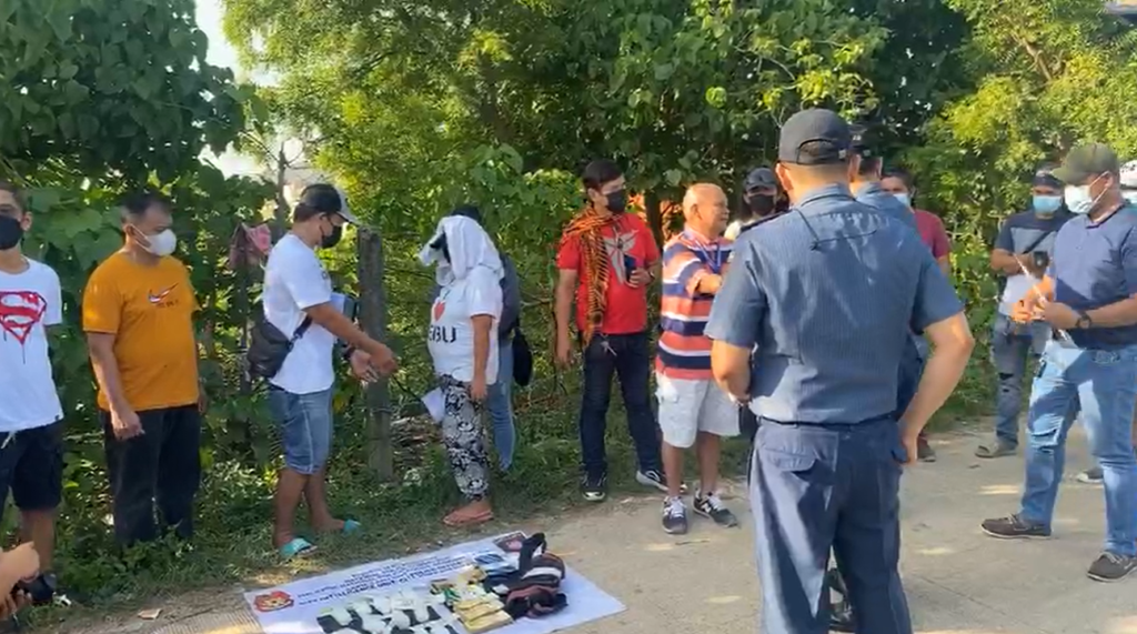 A 43-year-old woman is caught with 2 kilos of suspected shabu during a buy-bust operation today, Oct. 31, in Barangay Mactan, Lapu-Lapu City. | Contributed photo via Futch Anthony Inso