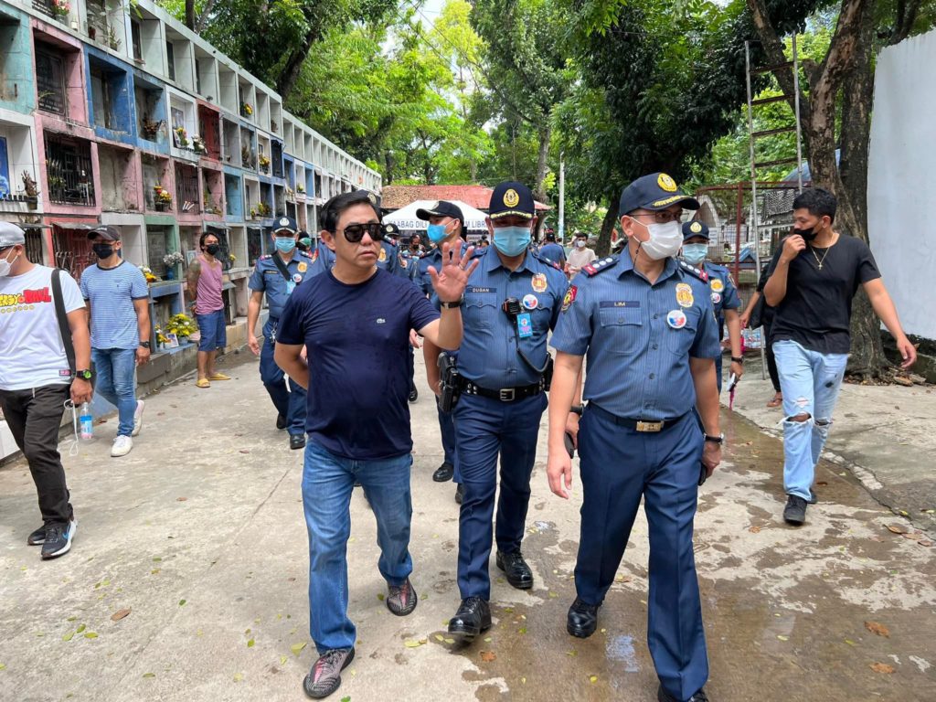 Lapu-Lapu City Mayor Junard "Ahong" Chan inspects the Humay-Humay Catholic Cemetery today, Oct. 31, a day before the celebration of the All Saints' Day. | Futch Anthony Inso