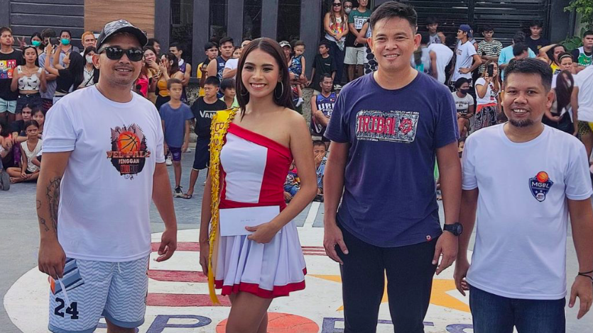 Gerry Canonigo (left) joins the winning muse and fellow organizers of the V2Pi Basketball League during last Sunday's opening ceremony at the Vel Pal 2 Pinggan open court in Barangay Pakigne, Minglanilla town. | Contributed Photo