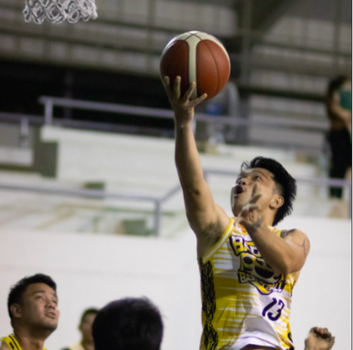 The Panthers' Kyle Co goes for a layup during their game versus the Dolphins in the Badboyz Basketball Club (BBC) Season 12. | Photo from the BBC