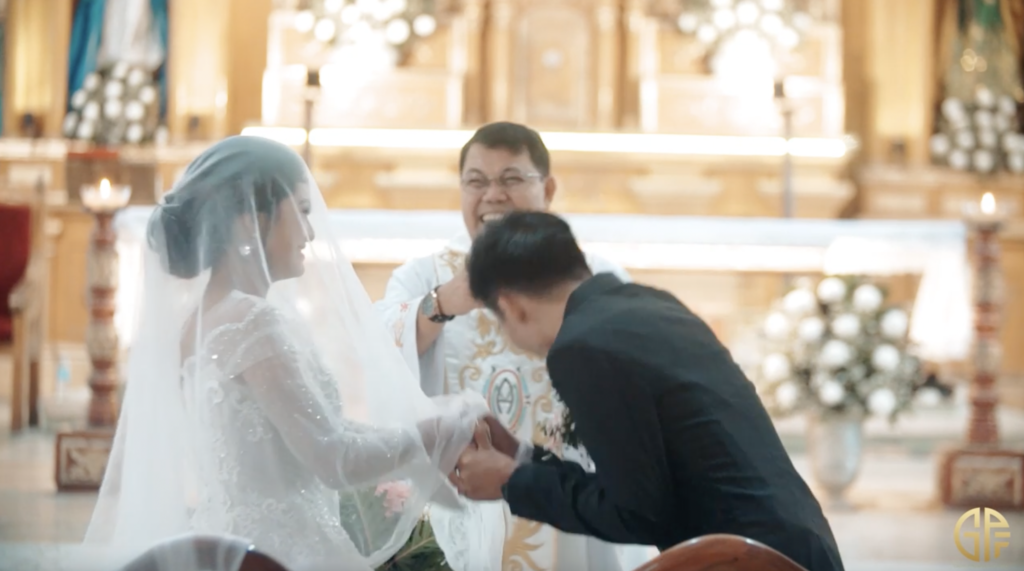 WATCH: Hilarious exchange of vows in a wedding in Tuburan, Cebu