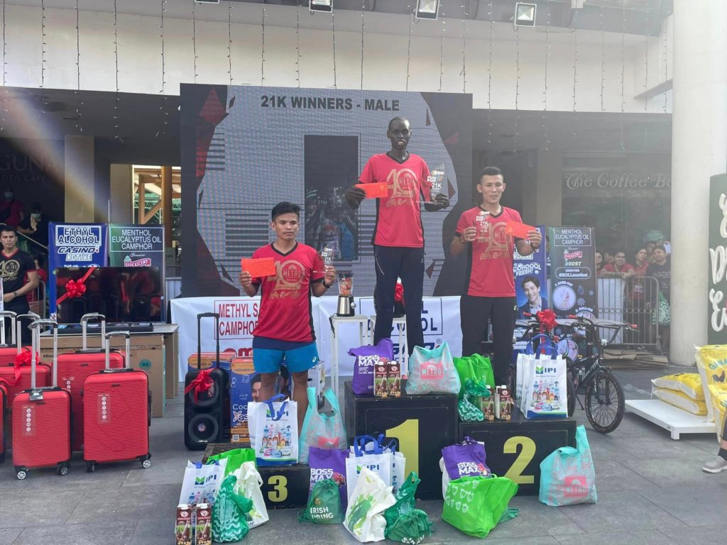 Kenyan Eric Chipsiror wins the 21-kilometer half-marathon male category finishing the race in 1 hour, 8 minutes and 45 seconds. | Photo courtesy of Enbee Tagalog