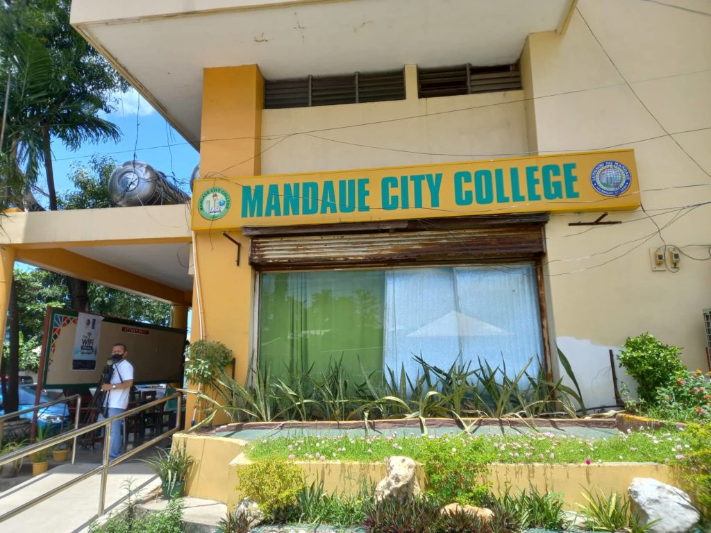 Mandaue City College classes