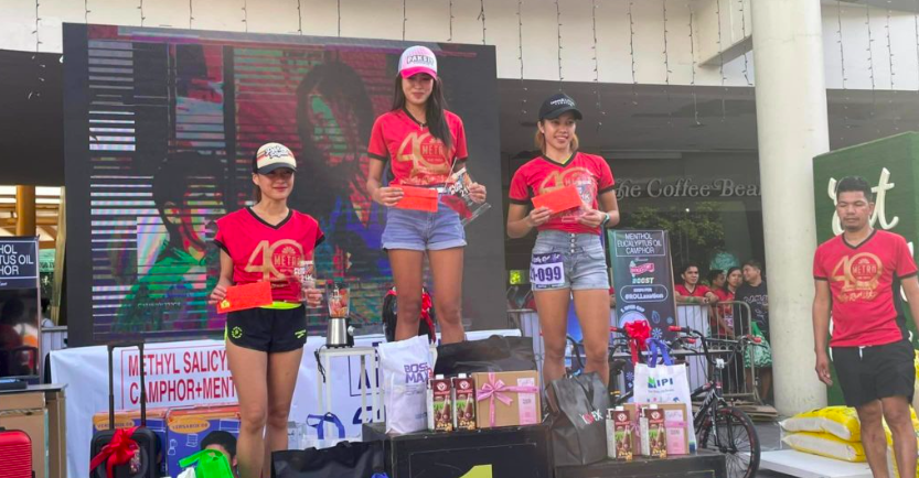 Cherry Andrin (center) wins the 21-kilometer half marathon women's category of Metro @40 Ruby Fun Run Sunday, on Nov. 6, 2022, at the Ayala Center Cebu Terraces. | Photos courtesy of Enbee Tagalog