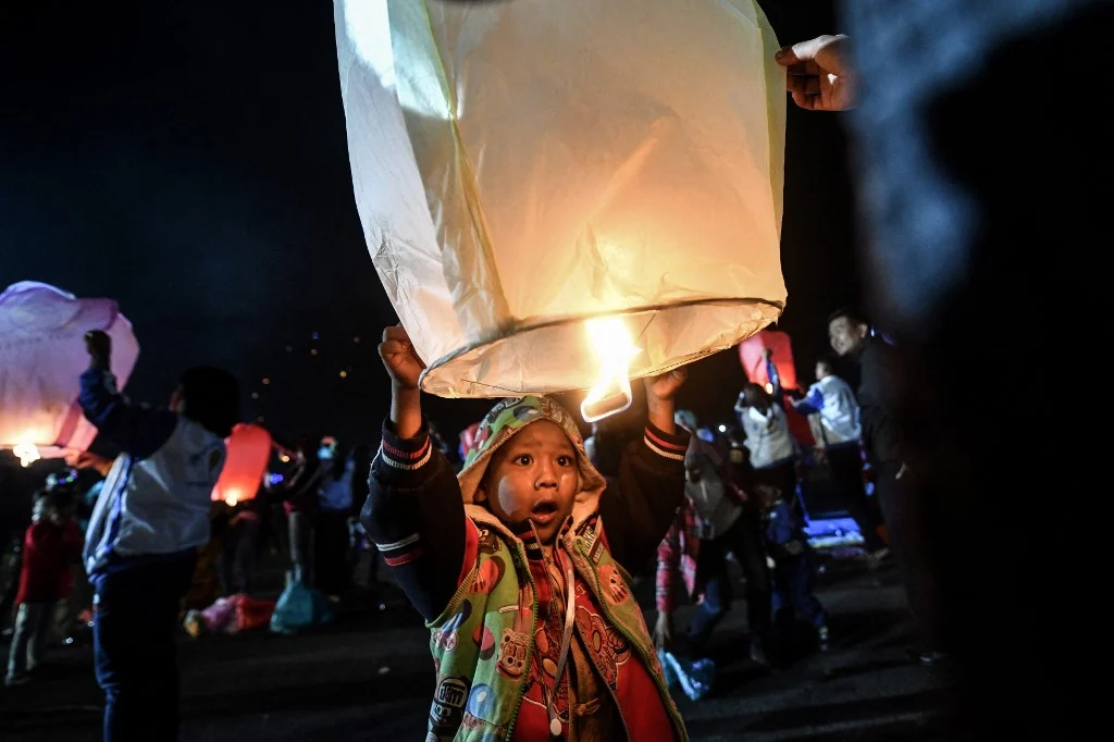 Myanmar hot-air balloon festival returns with a bang