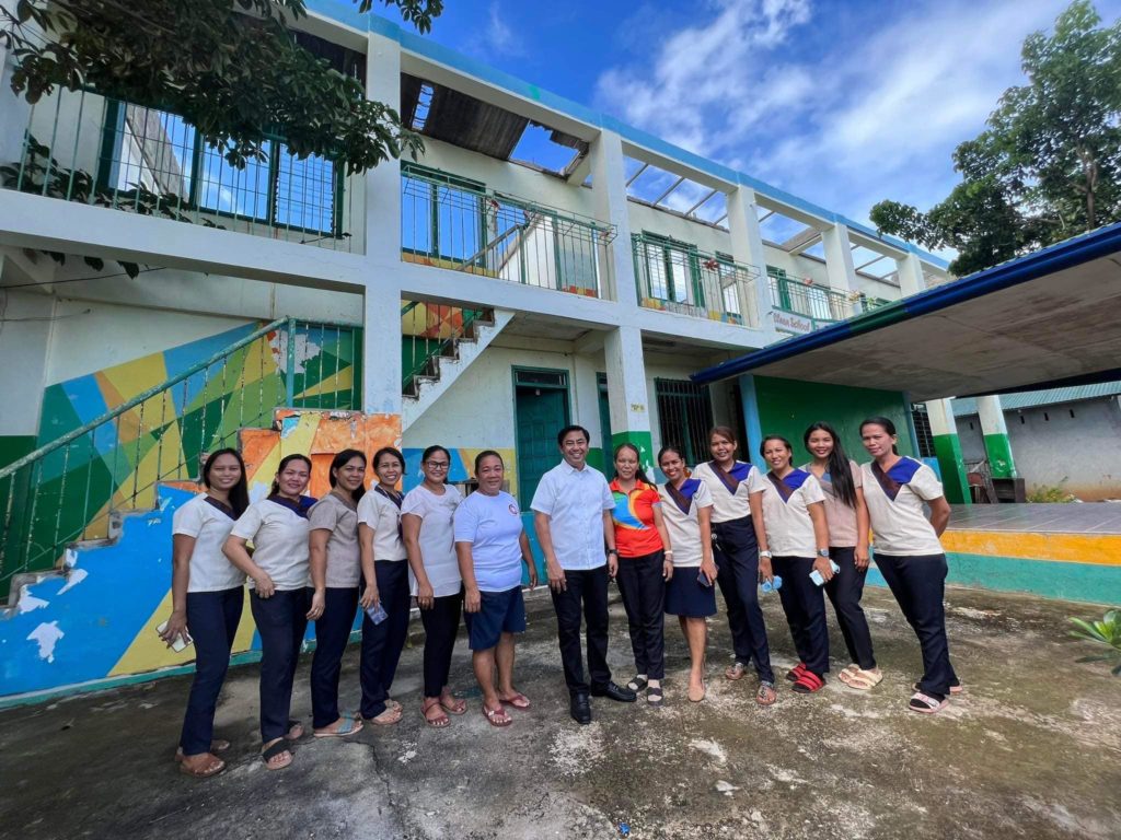 P30 million to be allotted for new Olango school bldg. to replace old one damaged by Odette. In photo is Lapu-Lapu City Mayor Junard "Ahong" Chan, who has recently visited the Suba Elementary School in Barangay Sabang, Olango Island in Lapu-Lapu City to assess the damage that last year's Super Typhoon Odette did to the school. | Contributed photo