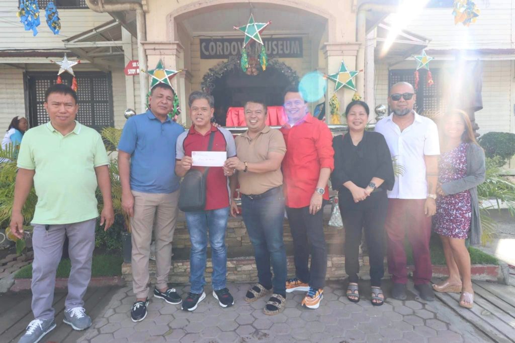 Barangay Buagsong of Cordova town wins the top prize of P65,000 for the town's Christmas Decor Competition. | Contributed photo