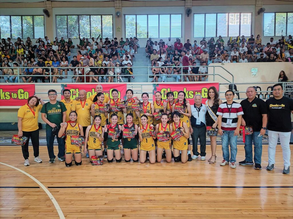 The USJ-R Lady Jaguars retain their Cesafi women's volleyball title with a 5-set thriller against USP-F Lady Panthers today, Dec. 18. | Glendale Rosal