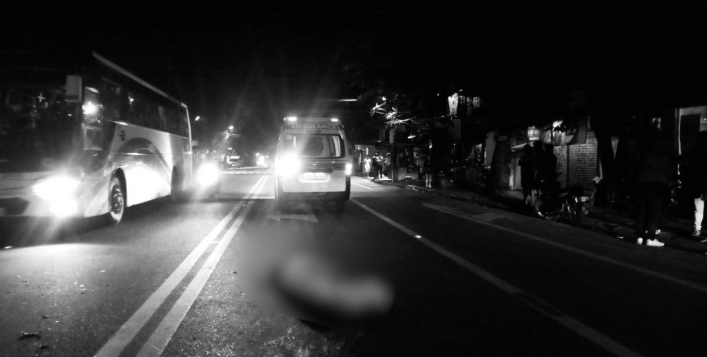 A 19-year-old woman, who was allegedly drunk, died after she was hit by an SUV and a van as she crossed the street along N. Bacalso Avenue in Cebu City at past 1 a.m. today, Dec. 19. | Contributed photo via Paul Lauro