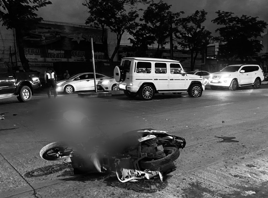 A vehicular accident involving a motorcycle and a G Wagon killed a man and injured his wife in Barangay Tejero in Cebu City at dawn last December 16, 2023.