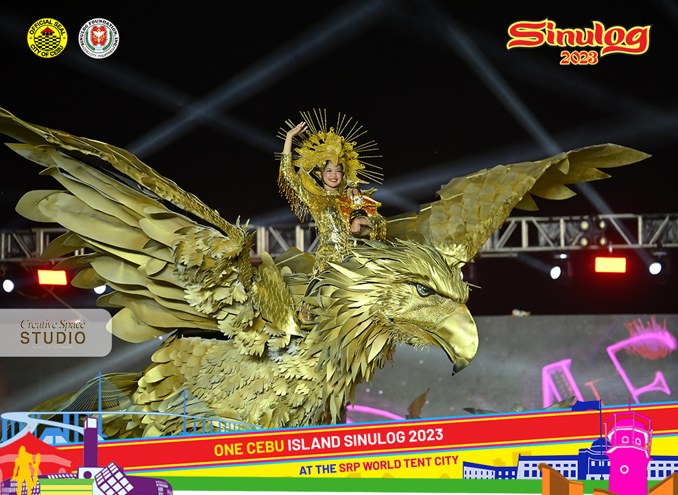 The golden eagle that Omedga de Salonera used in its performance in the Free Interpretation category in Sunday's Sinulog.