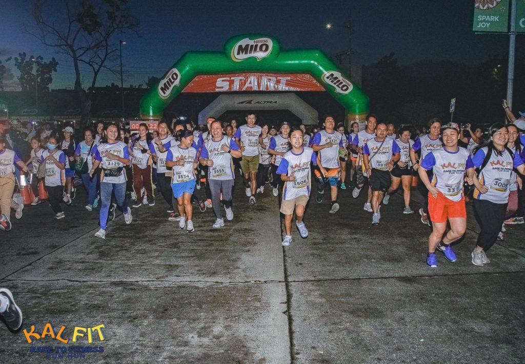 Organizers of December foot race eye another fun run this year. In photo are an estimated 1000 runners join the KALFIT Race to Fitness, a fun run held at the Cebu Business Park in Dec. 2022. | Photo from the KALFIT Facebook page