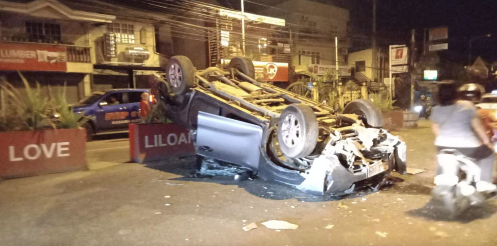3 injured after pick-up truck crashed onto, and rolled over barriers in Liloan