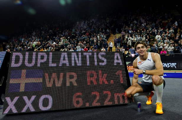 Swedish athlete Armand Duplantis poses for a photograph as he celebrates after setting a new pole vault world record (6.22m) during the men’s pole vault event at the International indoor athletics meeting All Star Perche at the Sports House, in Clermont-Ferrand, central France, on February 25, 2023. (Photo by ARNAUD FINISTRE / AFP)