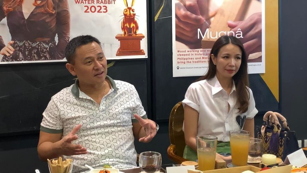 Senator Sonny Angara and his wife, Tootsy, during their Cebu visit on Friday, March 3