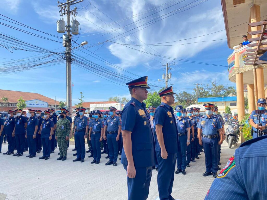 Mayor Chan: Sending cops to Negros Oriental can help maintain peace and order there and CV. Some 233 policemen of the Lapu-Lapu City Police Office will be deployed to Negros Oriental to replace police personnel there. | Futch Anthony Inso