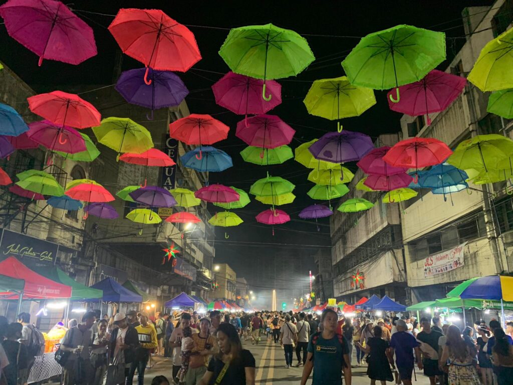The Cebu City government earns more than P1 million from cash tickets of night markets held in the city this year including the Colon night market. | CDN Digital File Photo
