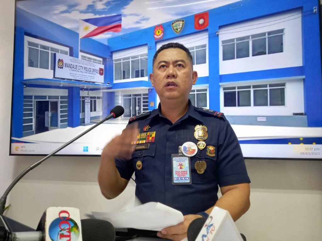 Police Lieutenant Colonel Franc Rudolf Oriol, Mandaue City Police Office deputy director for operations, says that some 214 policemen of the MCPO will be deployed to Negros Oriental Police Provincial Office (NOPPO). | Mary Rose Sagarino