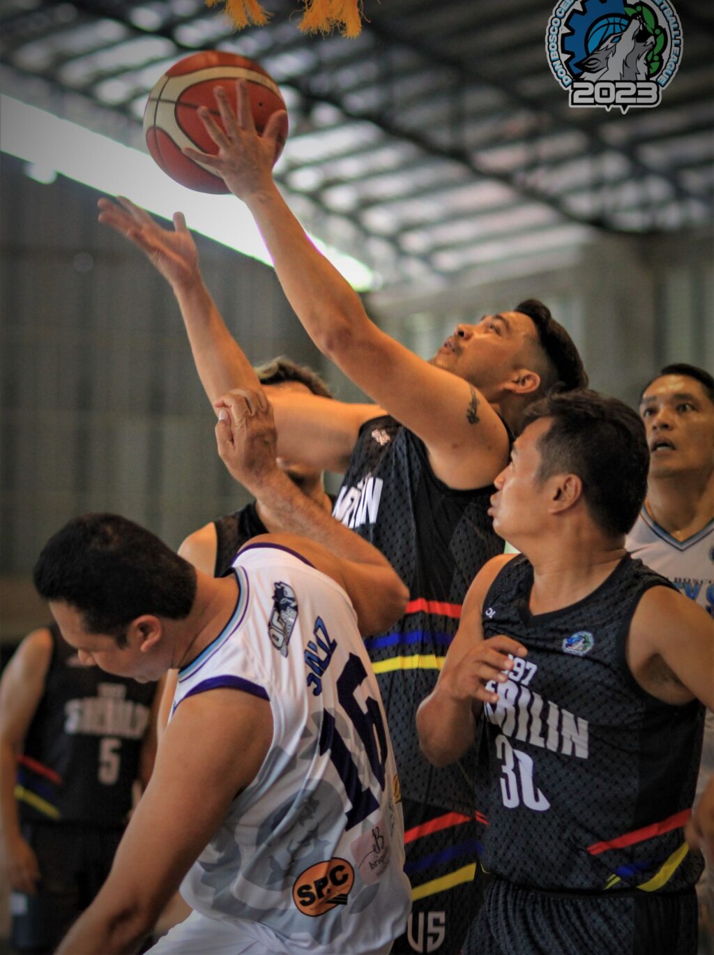 A player from Batch 1997 attempts a difficult layup during their game versus Batch 1996 in the Don Bosco Cebu Alumni Basketball League 2023. | Contributed Photo