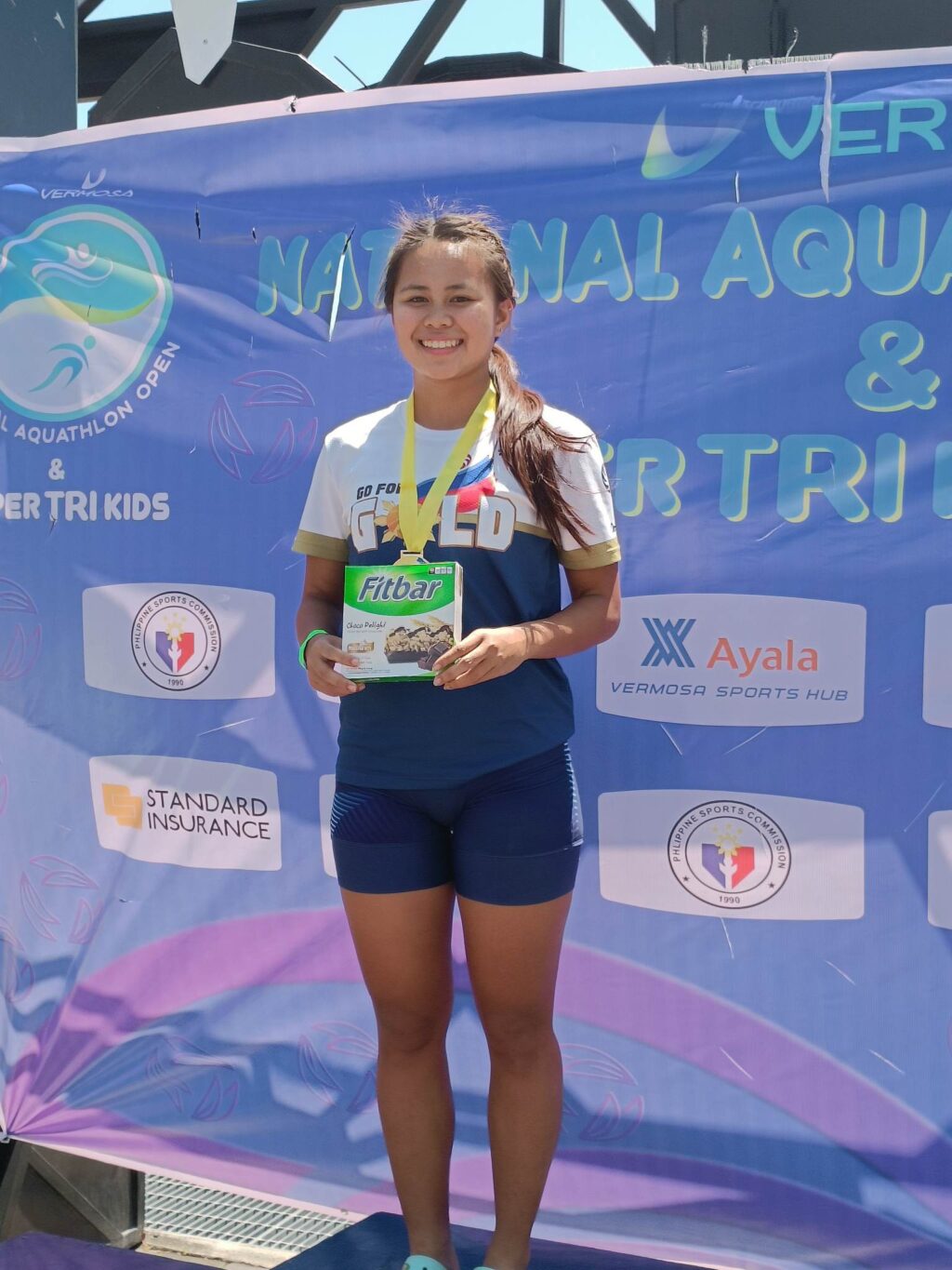 Erediano, Cebuana duathlete, tops women’s junior elite category of Nat’l Aqualthlon Open. Moira Frances Erediano during the awarding ceremony of the National Aquathlon Open and Super TriKids in Cavite. | Contributed Photo