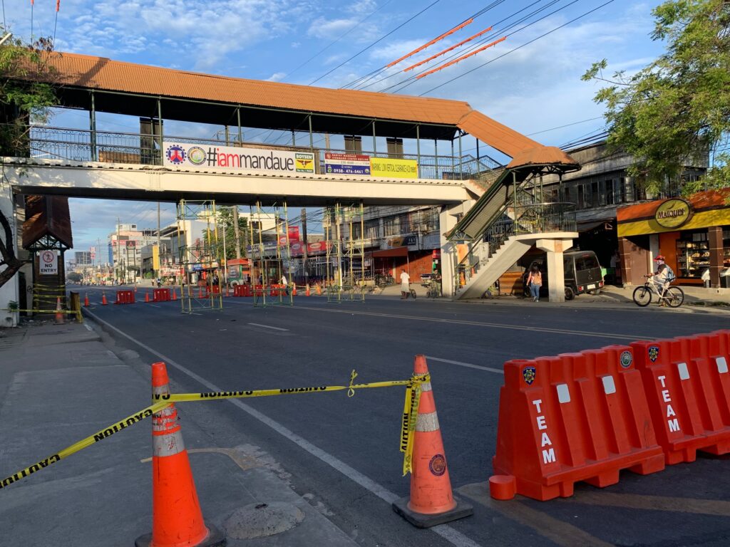 TEAM: Damaged Mandaue skyway to be removed by Apr. 3, closed MC Briones St. will be passable by then . Edwin Jumao-as, executive director of Traffic Enforcement Agency of Mandaue, says that the damaged skywalk will be removed and it will take a few days to do this and reopen MC Briones St. to traffic. | CDN Digital file photo (Brian J. Ochoa)