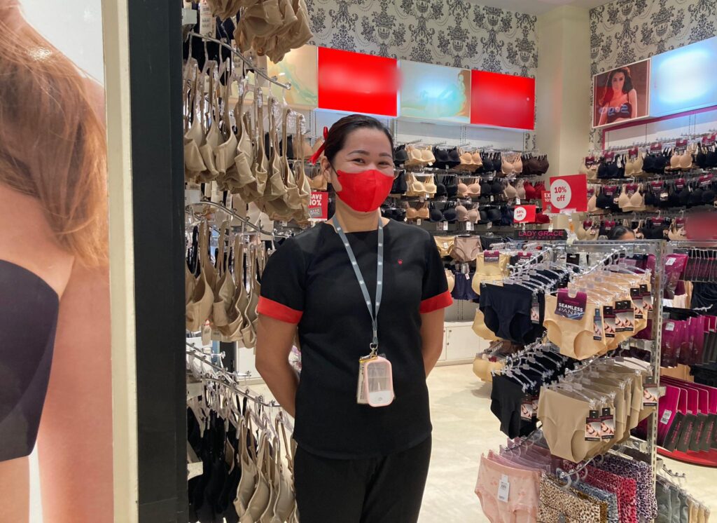 A 'plus-chested' Cebuana shares her journey to find the perfect fit. In photo is mall sales attendant, Emelyn Letigio.