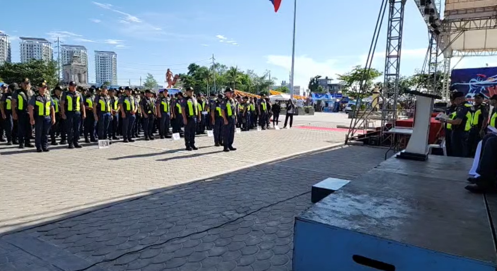 Police Colonel Elmer Lim leads the sendoff ceremony of policemen who will secure the 502nd Kadaugan sa Mactan. 