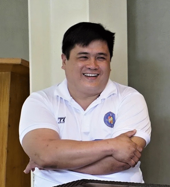 Rommel Rasmo, head coach of Mandaue City, has lauded Aurelio Eslawan, CVIRAA tournament manager of secondary boys basketball, for stopping a highly physical game and prevented another possible “basketbrawl” from happening. | From SHS-AdC Sports
