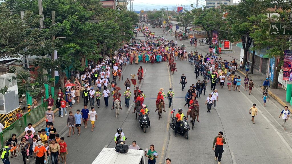 This is a scene during the Station of the Cross of the 2023 Buhing Kalbaryo on Friday, April 7, 2023.| Wenilyn Sabalo